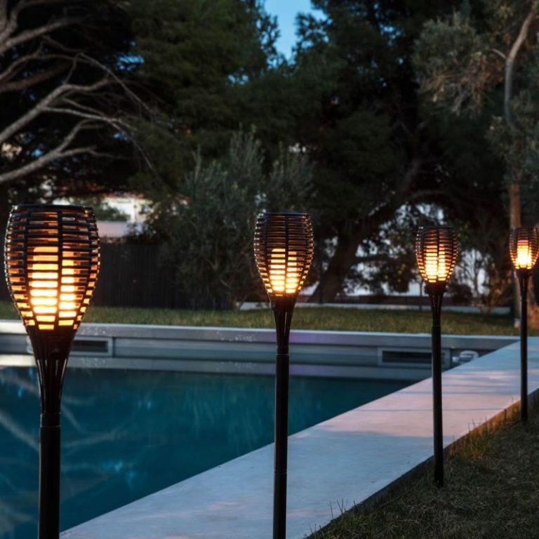73015158_10157612529084806_2342065436243263488_n.jpg Lampe solaire flamme – Image 8