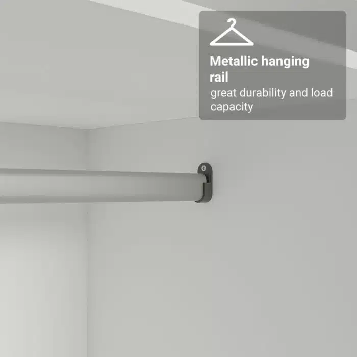 Penderie contemporaine avec penderie métallique